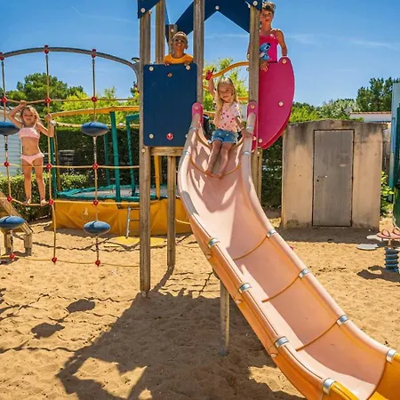 Kemping Zecamping Anime Piscine Couverte Club Enfant Animations Dog Friendly La Faute-sur-Mer